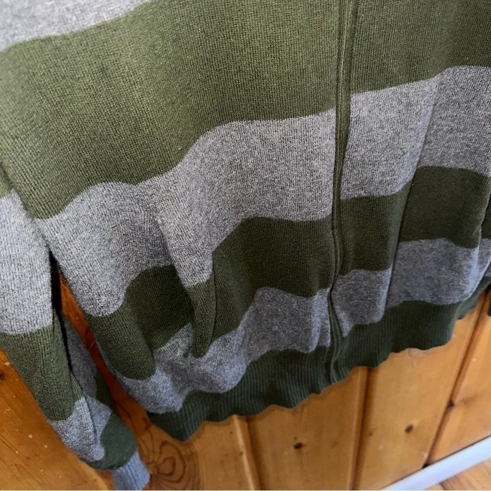 Banana Republic Rugby Green and Gray Zippered Sweater Size Large